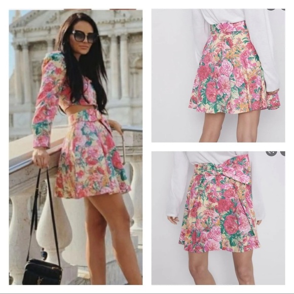 NWT ZARA FLORAL PRINT TOP SIZE M - Picture 6 of 12